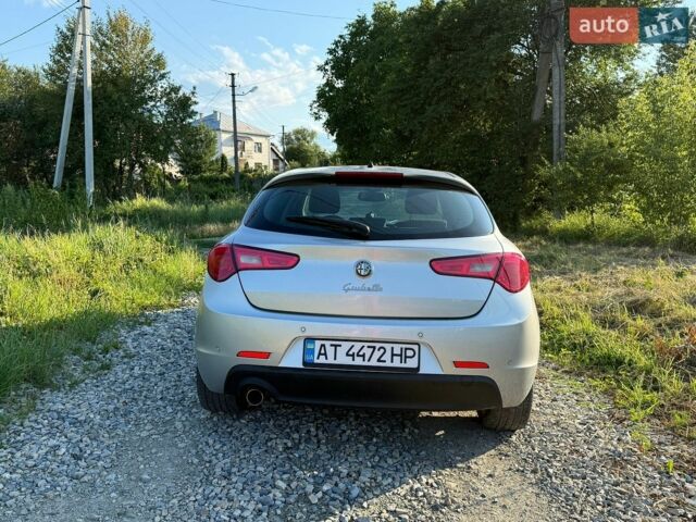 Сірий Альфа Ромео Giulietta, об'ємом двигуна 1.37 л та пробігом 151 тис. км за 6200 $, фото 2 на Automoto.ua
