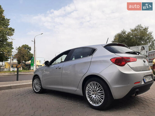 Серый Альфа Ромео Джульетта, объемом двигателя 1.4 л и пробегом 145 тыс. км за 6600 $, фото 2 на Automoto.ua