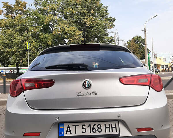 Серый Альфа Ромео Джульетта, объемом двигателя 1.4 л и пробегом 145 тыс. км за 6600 $, фото 1 на Automoto.ua