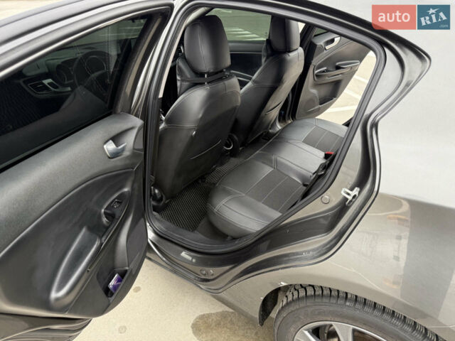 Сірий Альфа Ромео Giulietta, об'ємом двигуна 1.6 л та пробігом 232 тис. км за 7300 $, фото 8 на Automoto.ua