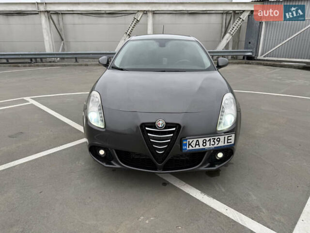 Сірий Альфа Ромео Giulietta, об'ємом двигуна 1.6 л та пробігом 232 тис. км за 7100 $, фото 19 на Automoto.ua