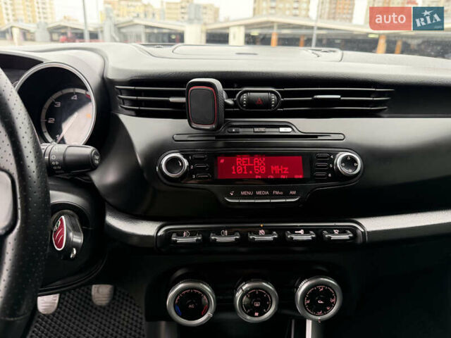 Сірий Альфа Ромео Giulietta, об'ємом двигуна 1.6 л та пробігом 232 тис. км за 7100 $, фото 10 на Automoto.ua