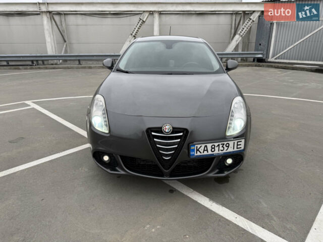 Сірий Альфа Ромео Giulietta, об'ємом двигуна 1.6 л та пробігом 232 тис. км за 7300 $, фото 19 на Automoto.ua