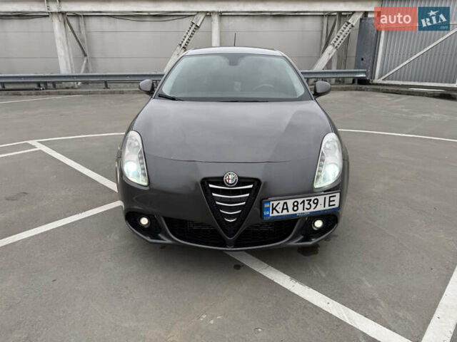 Сірий Альфа Ромео Giulietta, об'ємом двигуна 1.6 л та пробігом 232 тис. км за 7100 $, фото 18 на Automoto.ua
