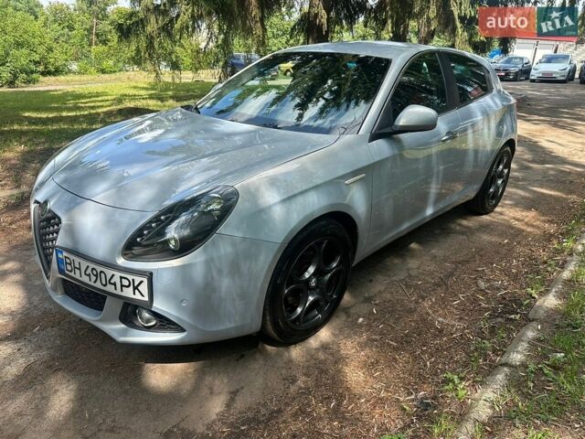 Сірий Альфа Ромео Giulietta, об'ємом двигуна 1.37 л та пробігом 127 тис. км за 8300 $, фото 52 на Automoto.ua
