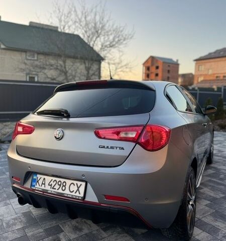 Серый Альфа Ромео Джульетта, объемом двигателя 1.37 л и пробегом 39 тыс. км за 20000 $, фото 5 на Automoto.ua