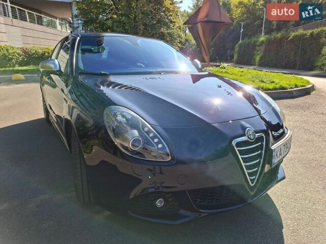 Синій Альфа Ромео Giulietta, об'ємом двигуна 1.75 л та пробігом 157 тис. км за 19000 $, фото 11 на Automoto.ua