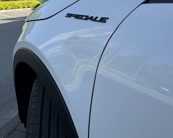 Білий Альфа Ромео Джуніор, об'ємом двигуна 1.2 л та пробігом 1 тис. км за 30143 $, фото 1 на Automoto.ua