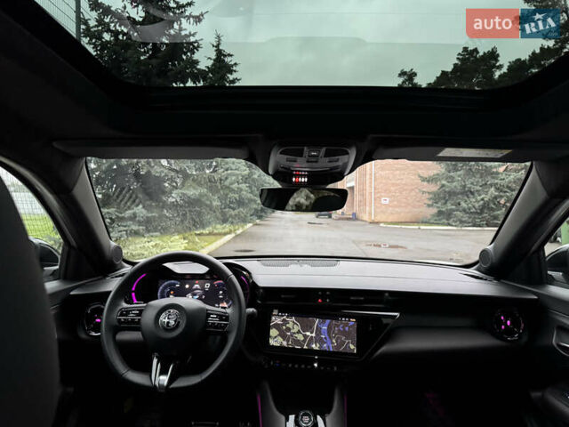 Белый Альфа Ромео Джуниор, объемом двигателя 1.2 л и пробегом 1 тыс. км за 31500 $, фото 33 на Automoto.ua