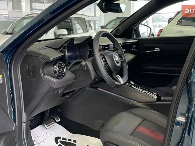 Альфа Ромео Джуниор, объемом двигателя 0 л и пробегом 0 тыс. км за 30908 $, фото 6 на Automoto.ua