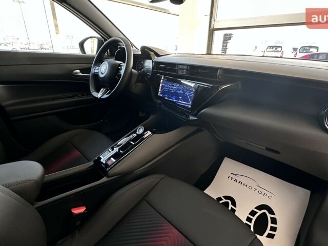 Альфа Ромео Джуніор, об'ємом двигуна 1.2 л та пробігом 0 тис. км за 28834 $, фото 12 на Automoto.ua