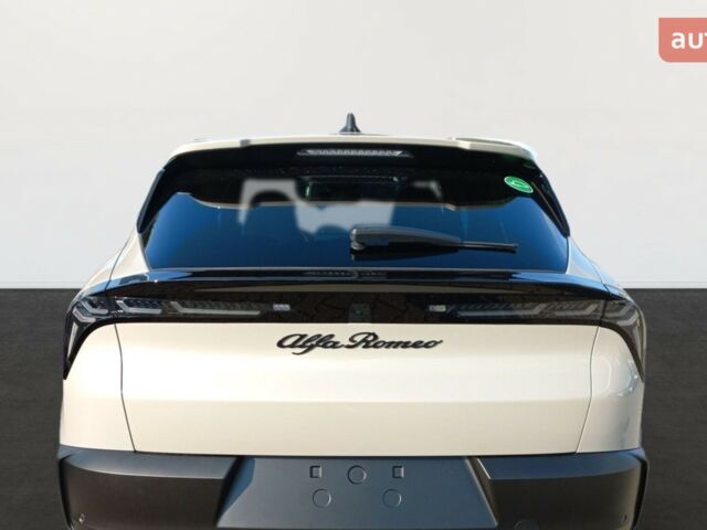 Альфа Ромео Джуніор, об'ємом двигуна 1.2 л та пробігом 0 тис. км за 28834 $, фото 2 на Automoto.ua
