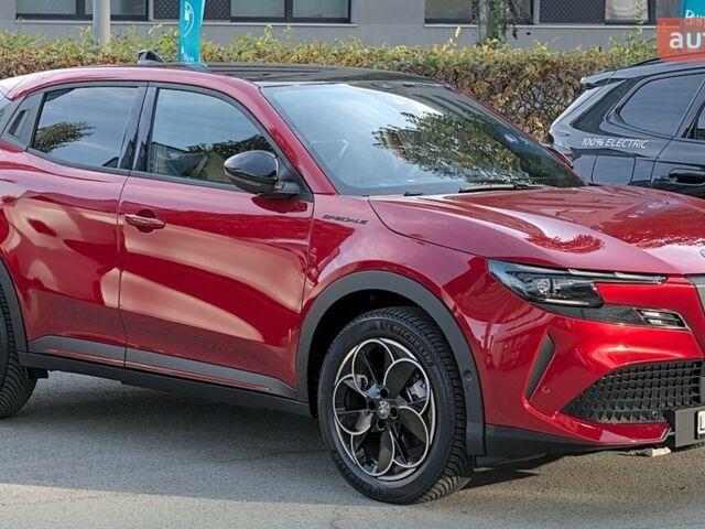 Альфа Ромео Джуниор, объемом двигателя 1.2 л и пробегом 0 тыс. км за 29473 $, фото 4 на Automoto.ua