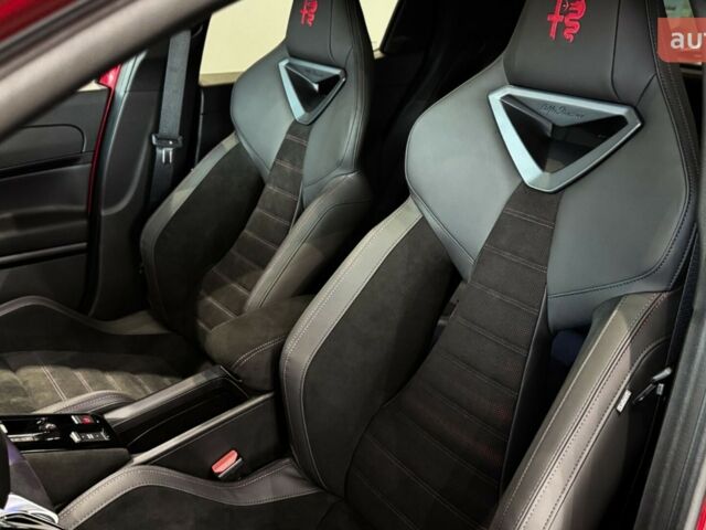 Альфа Ромео Джуніор, об'ємом двигуна 1.2 л та пробігом 0 тис. км за 33644 $, фото 17 на Automoto.ua