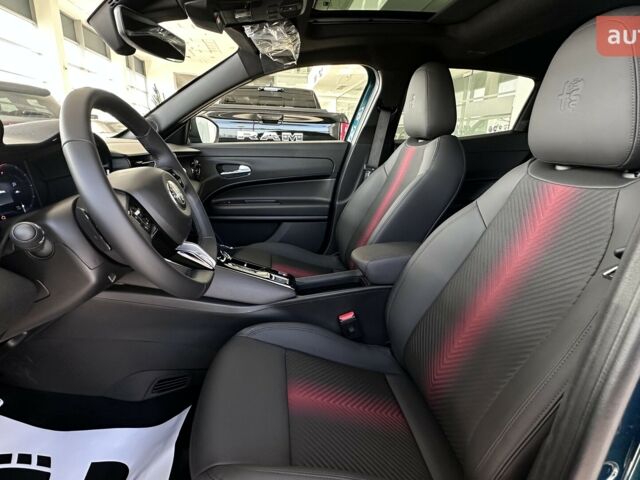 Альфа Ромео Джуніор, об'ємом двигуна 1.2 л та пробігом 0 тис. км за 29473 $, фото 4 на Automoto.ua