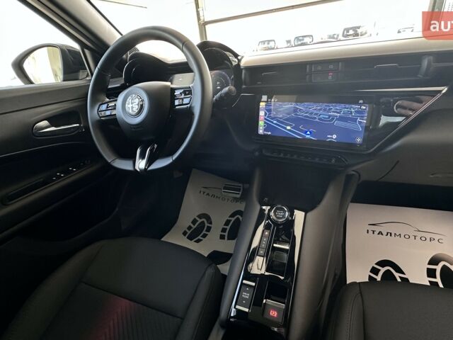 Альфа Ромео Джуніор, об'ємом двигуна 1.2 л та пробігом 0 тис. км за 28834 $, фото 14 на Automoto.ua