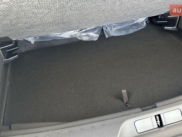 Альфа Ромео Джуніор, об'ємом двигуна 1.2 л та пробігом 0 тис. км за 29473 $, фото 11 на Automoto.ua