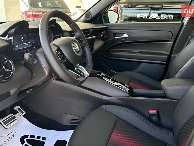 Альфа Ромео Джуніор, об'ємом двигуна 1.2 л та пробігом 0 тис. км за 28834 $, фото 3 на Automoto.ua