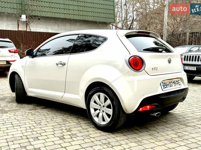 Белый Альфа Ромео Мито, объемом двигателя 1.3 л и пробегом 301 тыс. км за 6200 $, фото 2 на Automoto.ua