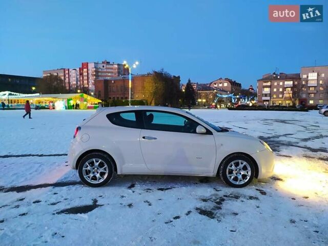 Альфа Ромео Мито 2011 в Кременчуге на Automoto.ua Белый Альфа Ромео Мито, объемом двигателя 1.3 л и пробегом 195 тыс. км за 6000 $, фото 15 на Automoto.ua