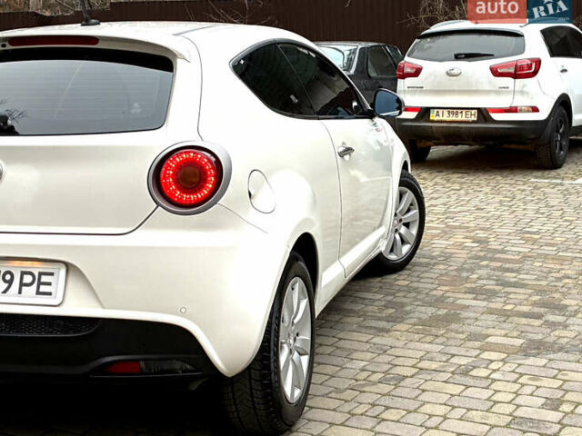 Белый Альфа Ромео Мито, объемом двигателя 1.3 л и пробегом 301 тыс. км за 6200 $, фото 6 на Automoto.ua