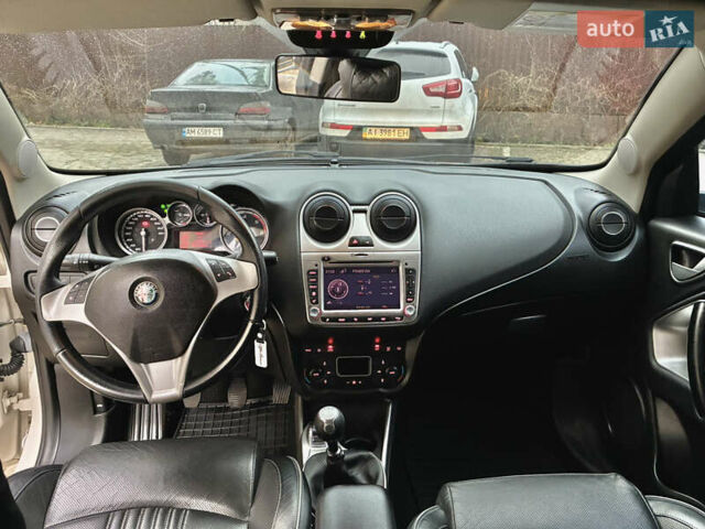 Белый Альфа Ромео Мито, объемом двигателя 1.3 л и пробегом 301 тыс. км за 6200 $, фото 9 на Automoto.ua