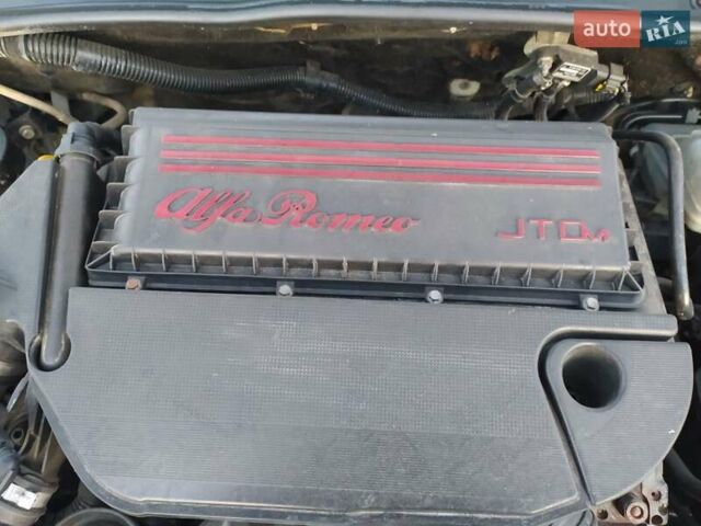 Альфа Ромео Мито 2011 в Кременчуге на Automoto.ua Белый Альфа Ромео Мито, объемом двигателя 1.3 л и пробегом 195 тыс. км за 6000 $, фото 38 на Automoto.ua