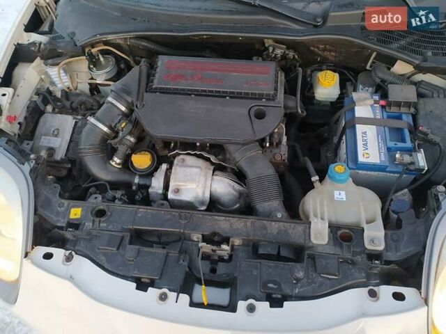 Альфа Ромео Мито 2011 в Кременчуге на Automoto.ua Белый Альфа Ромео Мито, объемом двигателя 1.3 л и пробегом 195 тыс. км за 6000 $, фото 39 на Automoto.ua