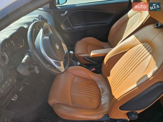 Белый Альфа Ромео Мито, объемом двигателя 1.25 л и пробегом 239 тыс. км за 6900 $, фото 9 на Automoto.ua