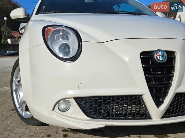 Білий Альфа Ромео Mito, об'ємом двигуна 1.25 л та пробігом 242 тис. км за 6100 $, фото 4 на Automoto.ua