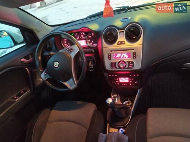 Альфа Ромео Мито 2011 в Кременчуге на Automoto.ua Белый Альфа Ромео Мито, объемом двигателя 1.3 л и пробегом 195 тыс. км за 6000 $, фото 27 на Automoto.ua