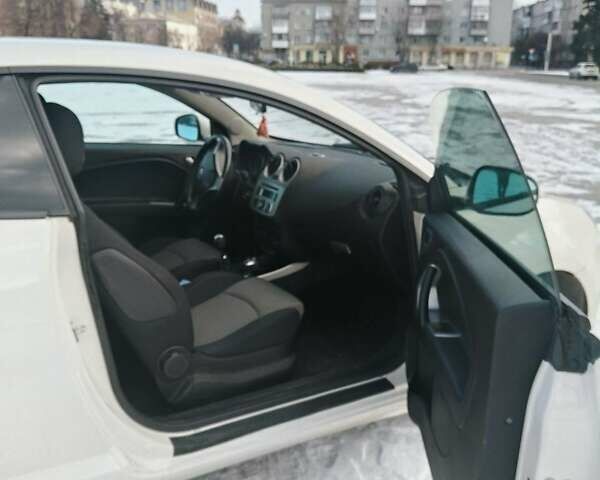 Альфа Ромео Мито 2011 в Кременчуге на Automoto.ua Белый Альфа Ромео Мито, объемом двигателя 1.3 л и пробегом 195 тыс. км за 6000 $, фото 17 на Automoto.ua