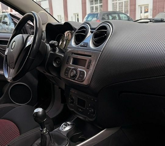 Черный Альфа Ромео Мито, объемом двигателя 1.4 л и пробегом 275 тыс. км за 5000 $, фото 15 на Automoto.ua
