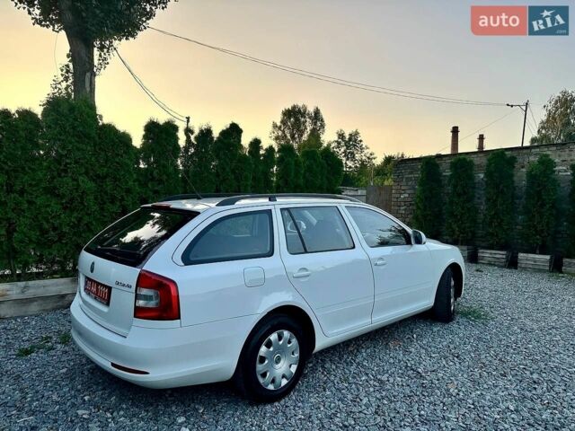 Чорний Альфа Ромео Mito, об'ємом двигуна 1.4 л та пробігом 130 тис. км за 6290 $, фото 11 на Automoto.ua