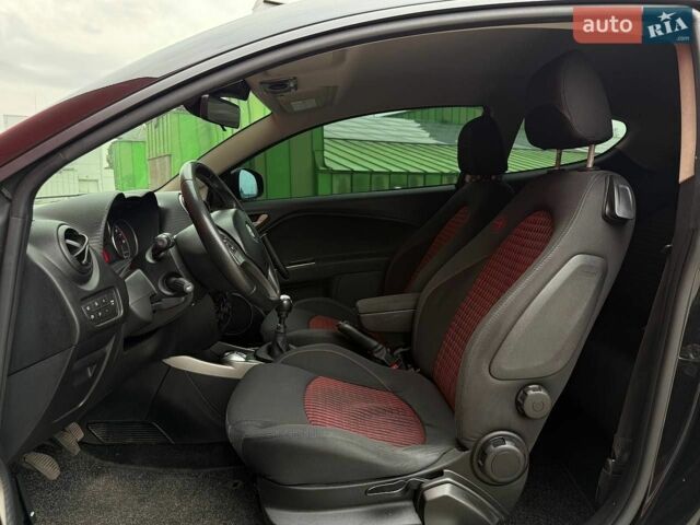 Чорний Альфа Ромео Mito, об'ємом двигуна 1.4 л та пробігом 130 тис. км за 6290 $, фото 8 на Automoto.ua