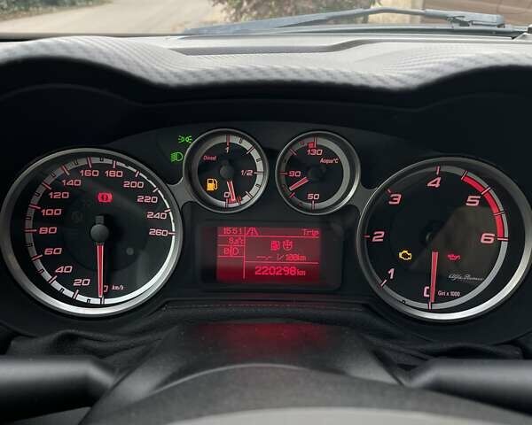 Черный Альфа Ромео Мито, объемом двигателя 1.2 л и пробегом 200 тыс. км за 5000 $, фото 6 на Automoto.ua