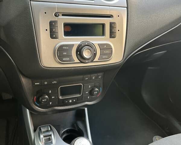 Черный Альфа Ромео Мито, объемом двигателя 1.25 л и пробегом 262 тыс. км за 5300 $, фото 22 на Automoto.ua