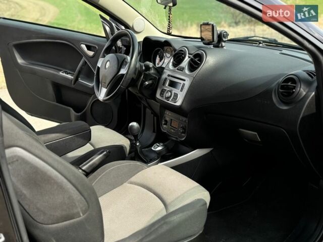 Черный Альфа Ромео Мито, объемом двигателя 1.25 л и пробегом 262 тыс. км за 5250 $, фото 18 на Automoto.ua