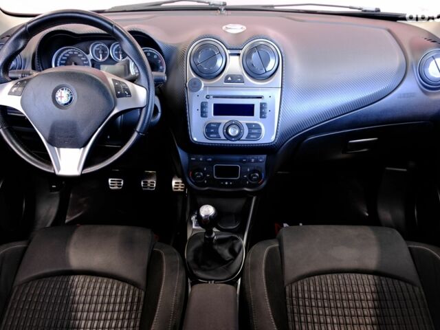 Альфа Ромео Мито 2011 в Одессе на Automoto.ua Черный Альфа Ромео Мито, объемом двигателя 1.4 л и пробегом 222 тыс. км за 7600 $, фото 6 на Automoto.ua