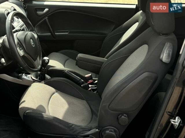 Черный Альфа Ромео Мито, объемом двигателя 1.25 л и пробегом 262 тыс. км за 5250 $, фото 20 на Automoto.ua