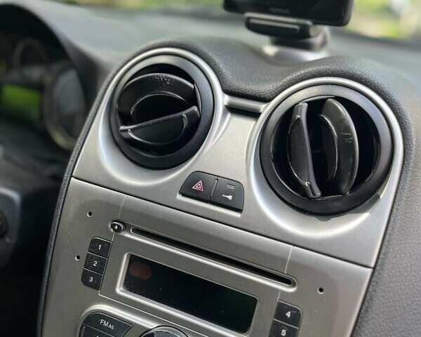 Черный Альфа Ромео Мито, объемом двигателя 1.25 л и пробегом 262 тыс. км за 5300 $, фото 5 на Automoto.ua