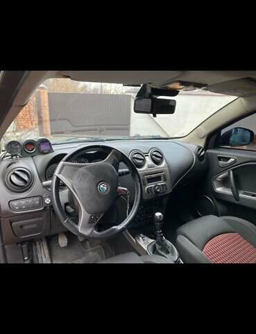 Красный Альфа Ромео Мито, объемом двигателя 1.4 л и пробегом 140 тыс. км за 6000 $, фото 8 на Automoto.ua