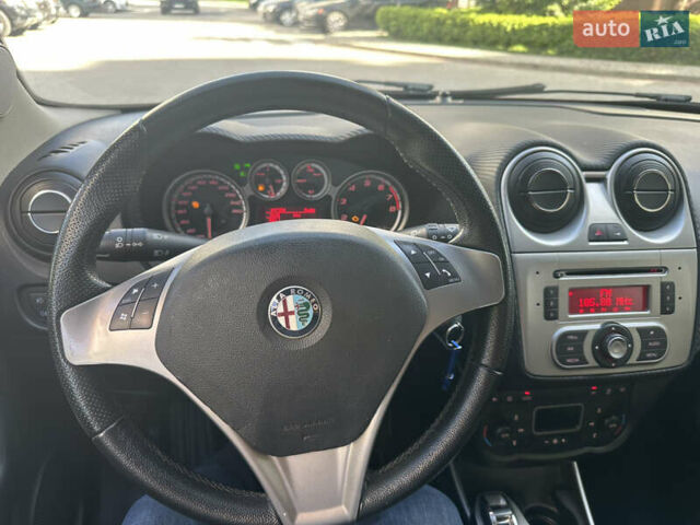 Червоний Альфа Ромео Mito, об'ємом двигуна 1.37 л та пробігом 115 тис. км за 5450 $, фото 31 на Automoto.ua
