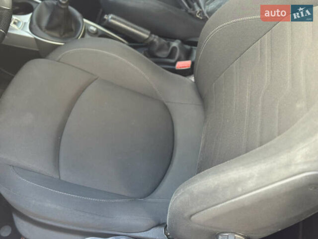 Красный Альфа Ромео Мито, объемом двигателя 1.37 л и пробегом 123 тыс. км за 5250 $, фото 21 на Automoto.ua