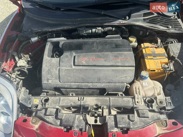 Червоний Альфа Ромео Mito, об'ємом двигуна 1.37 л та пробігом 123 тис. км за 5450 $, фото 10 на Automoto.ua