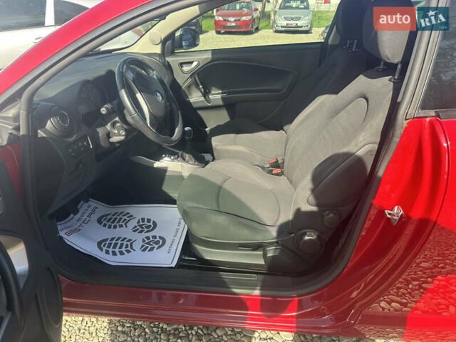 Червоний Альфа Ромео Mito, об'ємом двигуна 1.37 л та пробігом 123 тис. км за 5450 $, фото 1 на Automoto.ua