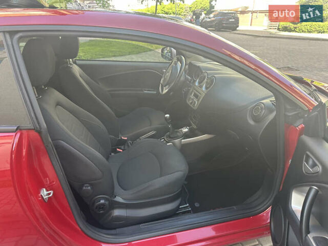 Красный Альфа Ромео Мито, объемом двигателя 1.37 л и пробегом 123 тыс. км за 5250 $, фото 13 на Automoto.ua