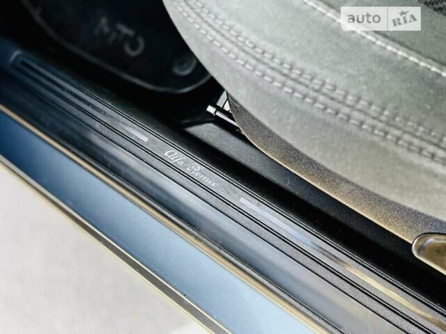 Сірий Альфа Ромео Mito, об'ємом двигуна 1.36 л та пробігом 84 тис. км за 7600 $, фото 17 на Automoto.ua