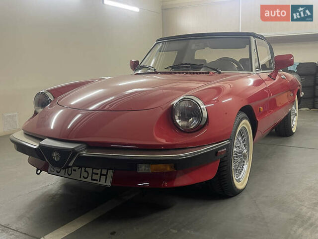 Красный Альфа Ромео Спайдер, объемом двигателя 1.6 л и пробегом 8 тыс. км за 29151 $, фото 1 на Automoto.ua