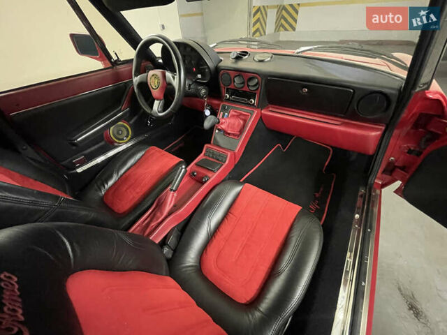 Красный Альфа Ромео Спайдер, объемом двигателя 1.6 л и пробегом 8 тыс. км за 29151 $, фото 16 на Automoto.ua